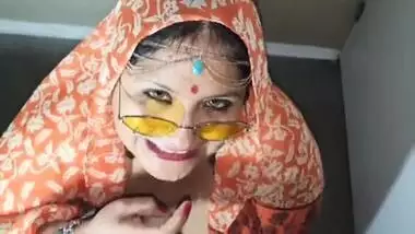 Desi wife does XXX porn with cameraman who covers her face with sperm