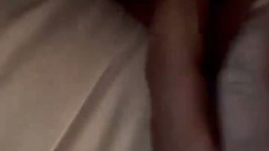 MMS sex of a desi Bhabhi in the hotel room