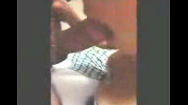 Fsiblog – Desi college girl giving hot blowjob to her neighbor MMS