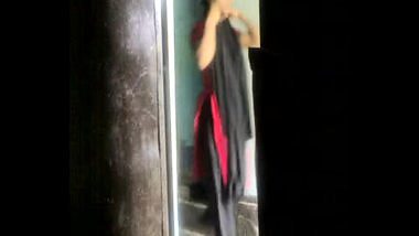 Desi girl in bath