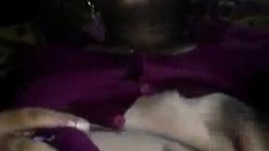 Desi cab driver admiring big boobs of wife