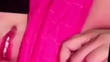 Huge round boobs bhabhi from Kolkata does nude call