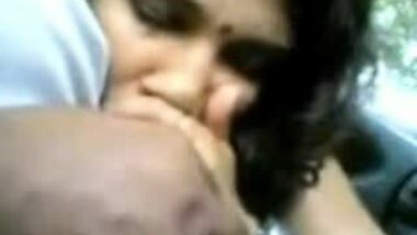 Amateur Indian Car Blow Job