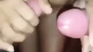 Dhaka whore sucks two dicks together in a Bangladeshi sex video