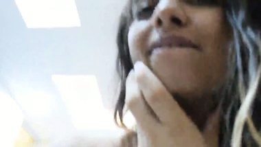 Romantic Desi xxx video of an influencer couple