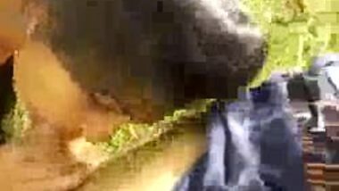 Naked desi girlfriend sucking lover’s penis in outskirts