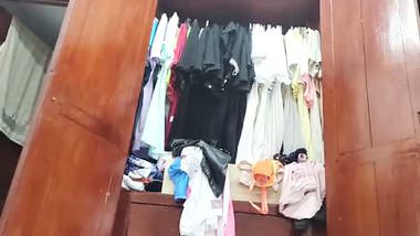 hermosa india latina es captada desnuda