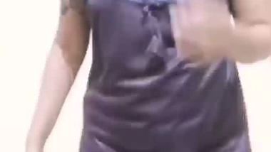 Tamil wife Sailaja shows boobs and big ass viral live