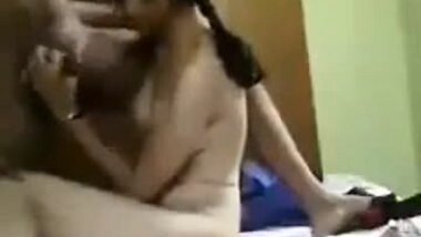 HOT INDIAN WHITE CHIK KISSED,BOOB PRESSED,HANJOB FUCKED