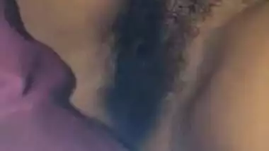 desi village wife saree upskirt in outdoor viewing her hairy pussy