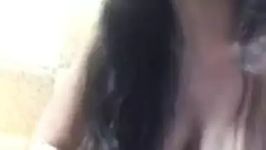 Beautiful Horny Paki Girl Pussy Showing And Masturbating