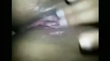 Indian shaved pussy musterbating