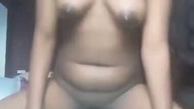 mallu girl masturbating fingering