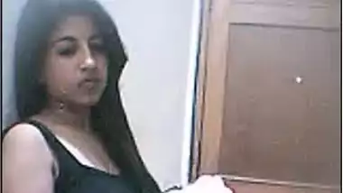 Sexy Bengali beauty Rajani bhabhi leaked clip...