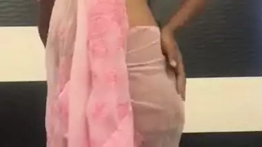 Shapely boobed desi bhabhi stripping saree