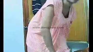 Sexy bhabhi wearing clothes after sex