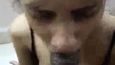 Deep throat blowjob of desi rich call girl