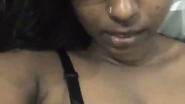 Indian milf nude selfie