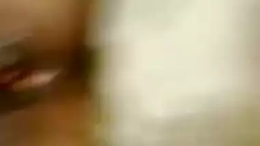 Pakistani Sex Video Of Muslim Bhabhi Solo Desi Chudai