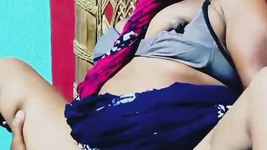 Desi fucking porn bhabhi pussy sex with small dick