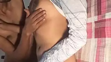 Curvy Desi girl hardcore sex on cam