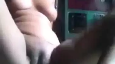 Lustful Dehati wife masturbating fur pie on selfie webcam