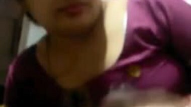 INDIAN AUNTY BLOWJOB TO LOVER 