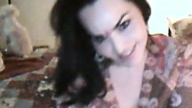 INDIAN LADY ON WEBCAM 2