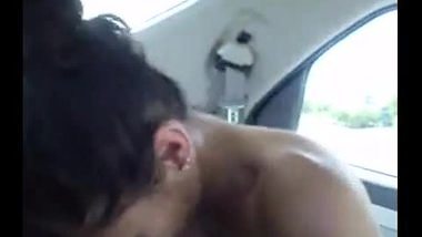 Kolkata girlfriend outdoor blowjob in car
