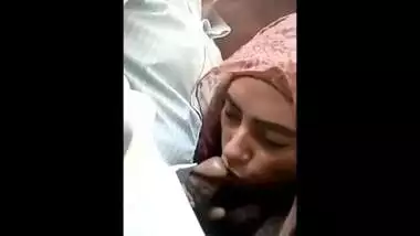 Arab hijab suck in car