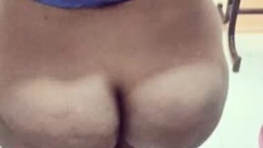 Desi big boobs bhabhi walking nude after sex