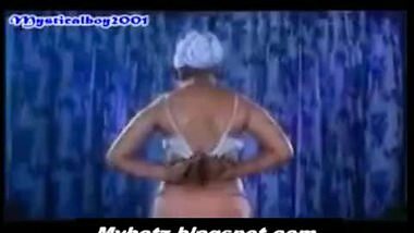Reshma trying to fix her boobs in bra