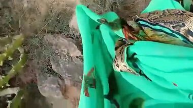 Local Dehati Randi Giving Blowjob In Woods