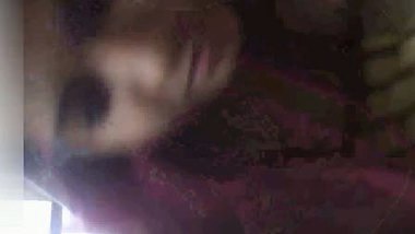 Nude videos of very beautiful cheating desi wife