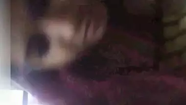 Nude videos of very beautiful cheating desi wife