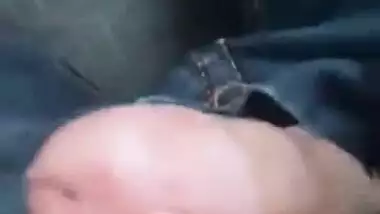 Finger Fucking Shaved Cunt Of Delhi Girl In Call Taxi