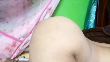 The servant fucks his slut mistress in an Aunty sex video