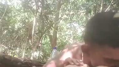 Poor Chennai couple fucks outdoors in the Tamil sex