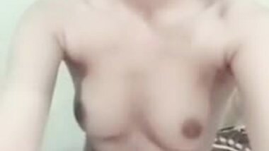 Indian girl showing her small tits