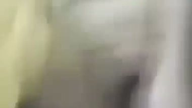 Wet pussy bhabhi masturbating using cucumber