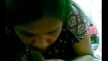 Chennai aunty gives husband blowjob