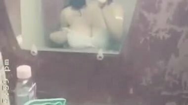 Sexy Girl Showing Her Bigboobs