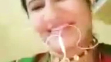 Rajasthani sex village aunty showing nude body