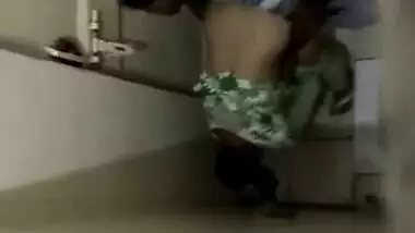 Desi Couple Caught Fucking in Toilet