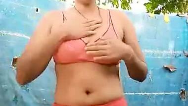 Sexy bhabhi Bath Video