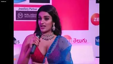 Nidhi Agrawal Hottest boob show
