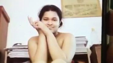 Bengali girl sitting nude video for boyfriend shared