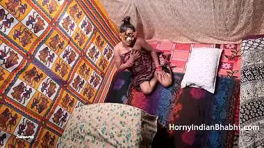 indian bhabhi desperate to get fucked masturbation porn