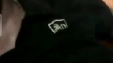 Cute Desi Girl Shows her Boobs 