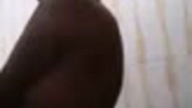 swathi naidu telgu babe taking shower